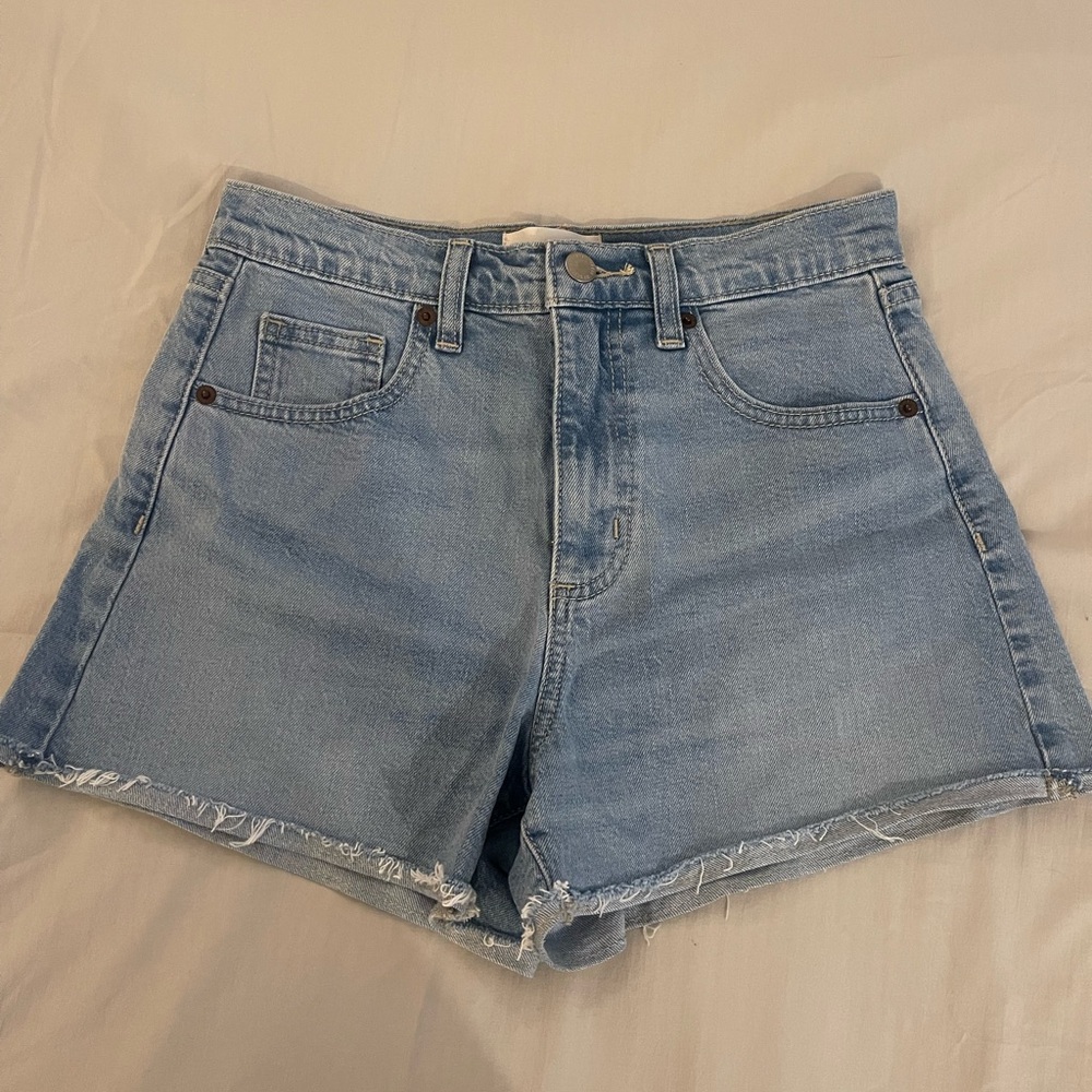 Universal Thread Light Wash Jean Shorts
